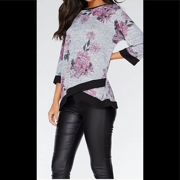 NWT Purple floral asymmetrical three-quarter sleeve top . Vintage casual. Cotton - Picture 1 of 5